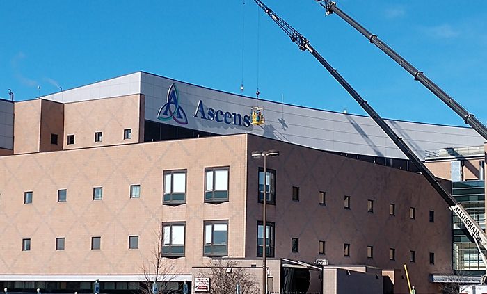 hospital sign grand blanc mi