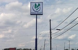 35 foot tall pole sign